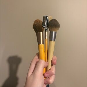 Set of Makeup Brushes with Bamboo/Wooden Handles